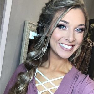 Meet your Posher, Macy